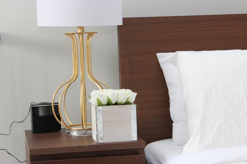 Atlas Suites- Furnished Apartments-College Street, Τορόντο Εξωτερικό φωτογραφία