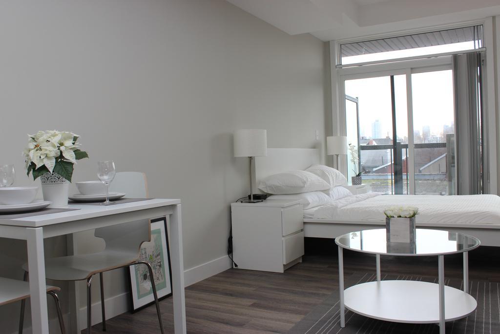 Atlas Suites- Furnished Apartments-College Street, Τορόντο Εξωτερικό φωτογραφία